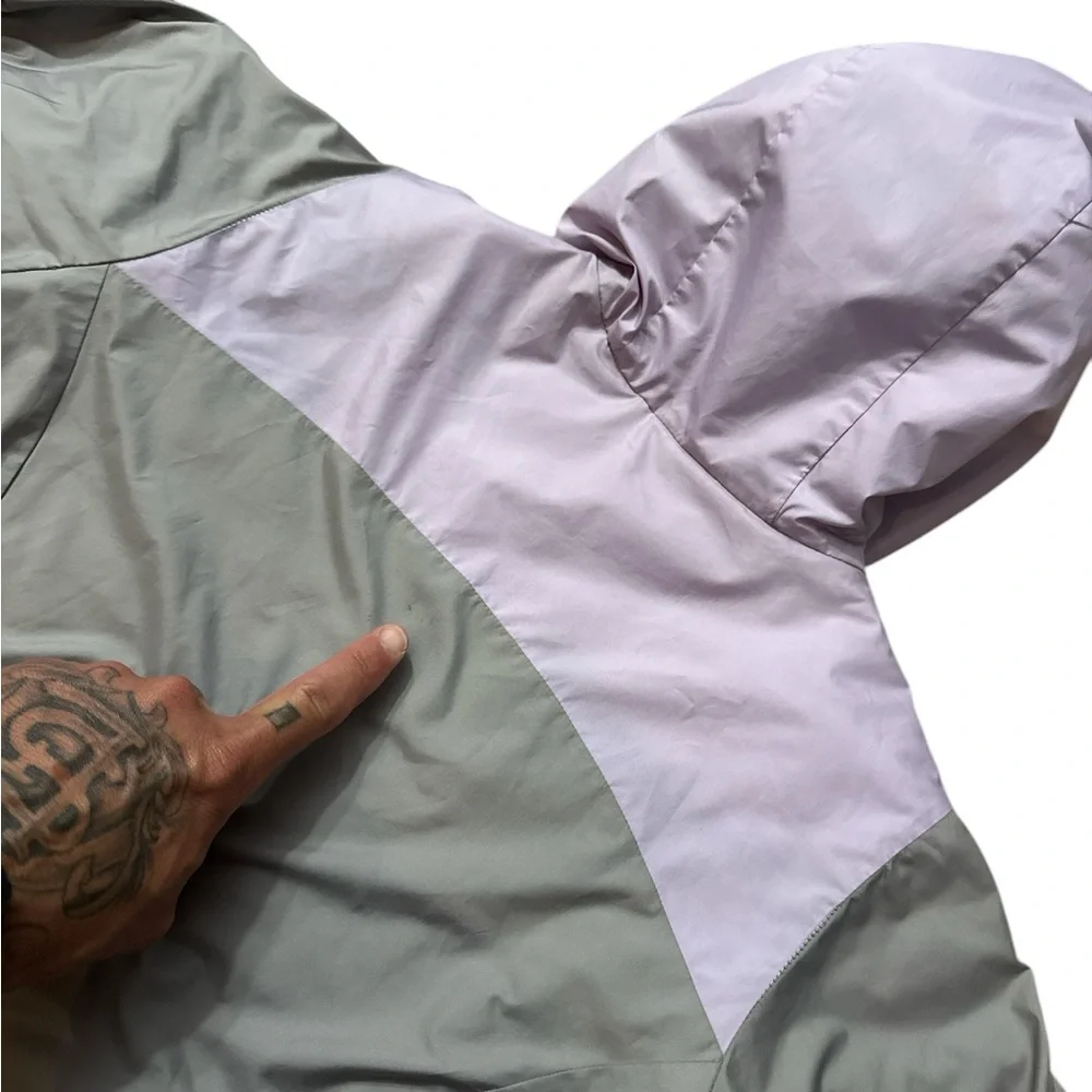 The North Face‎ Girls Size Medium 10/12 Lavender/Gray Reversible Zip Up Coat